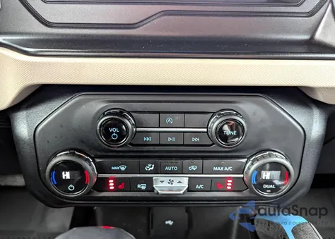 2021 Ford Bronco Base z USA, uszkodzony, nr VIN 1FMEE5DP0MLA61XXX